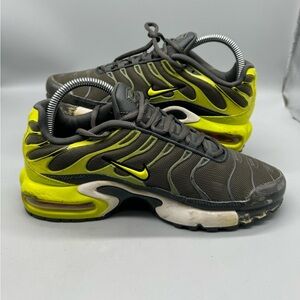 Nike Air Max Plus 'Bright Cactus' GS Shoes Size 7Y